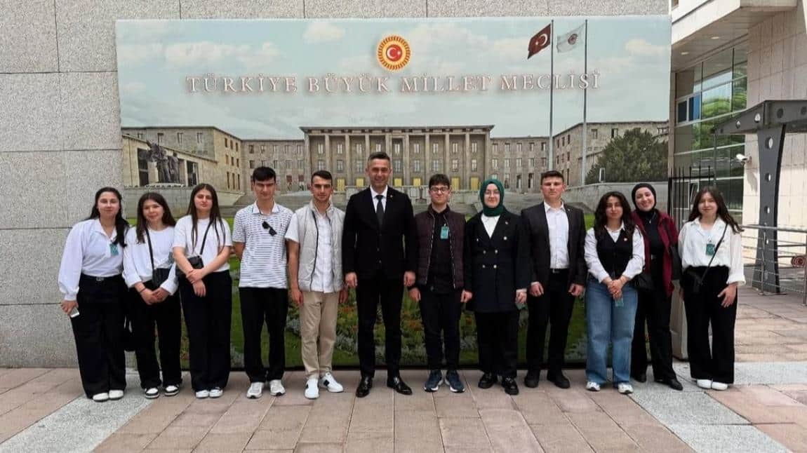 Öğrencilerimiz Ankara'da Bir Dizi Ziyaret Gerçekleştirdi.